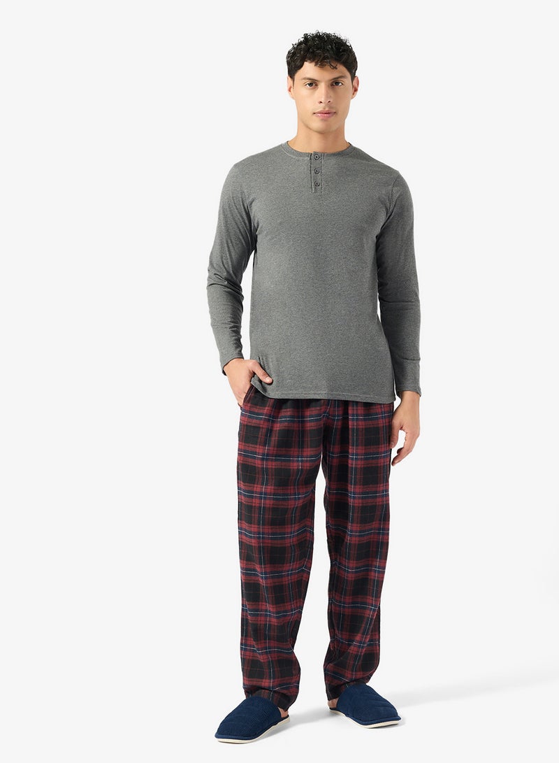 روبرت وود طقم تي شيرت وبنطلون بقصة عادية - Image 5